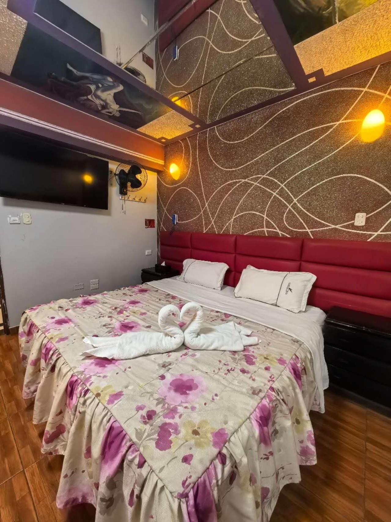Hotel Manantial No,001 Lima Buitenkant foto